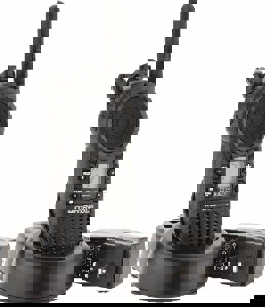 Two-Way Radio: Analog, UHF, 4 Channel